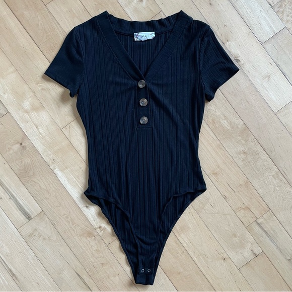 Pink Rose Tops - NWOT Pink Rose Black Bodysuit